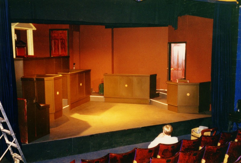 Witness for the Prosecution, set