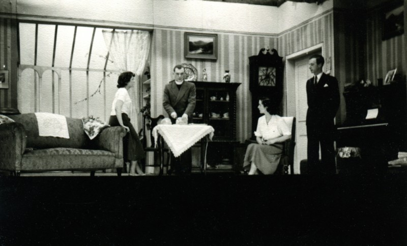 Yes and No, by Kenneth Horne, produced by Olive Woods, 24 January-2 February, 1952.