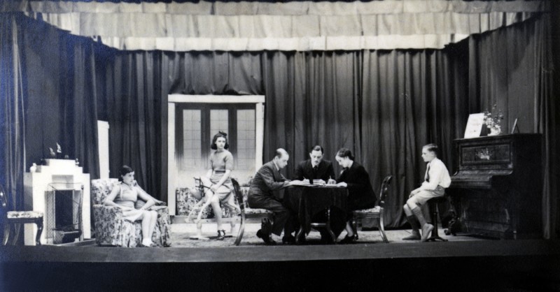 Dear Octopus, By Dodie Smith Directed by Frederick C. Chatburn, 20-27 September 1941